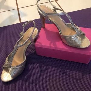 Gold Kate and Kelly 9.5 m 3” heels